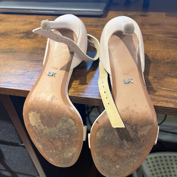 Michael Kors Viola Sandal - Picture 7 of 7